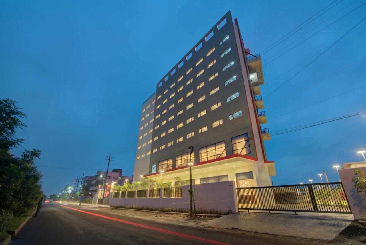 7 Apple Hotel Nashik Dış mekan fotoğraf