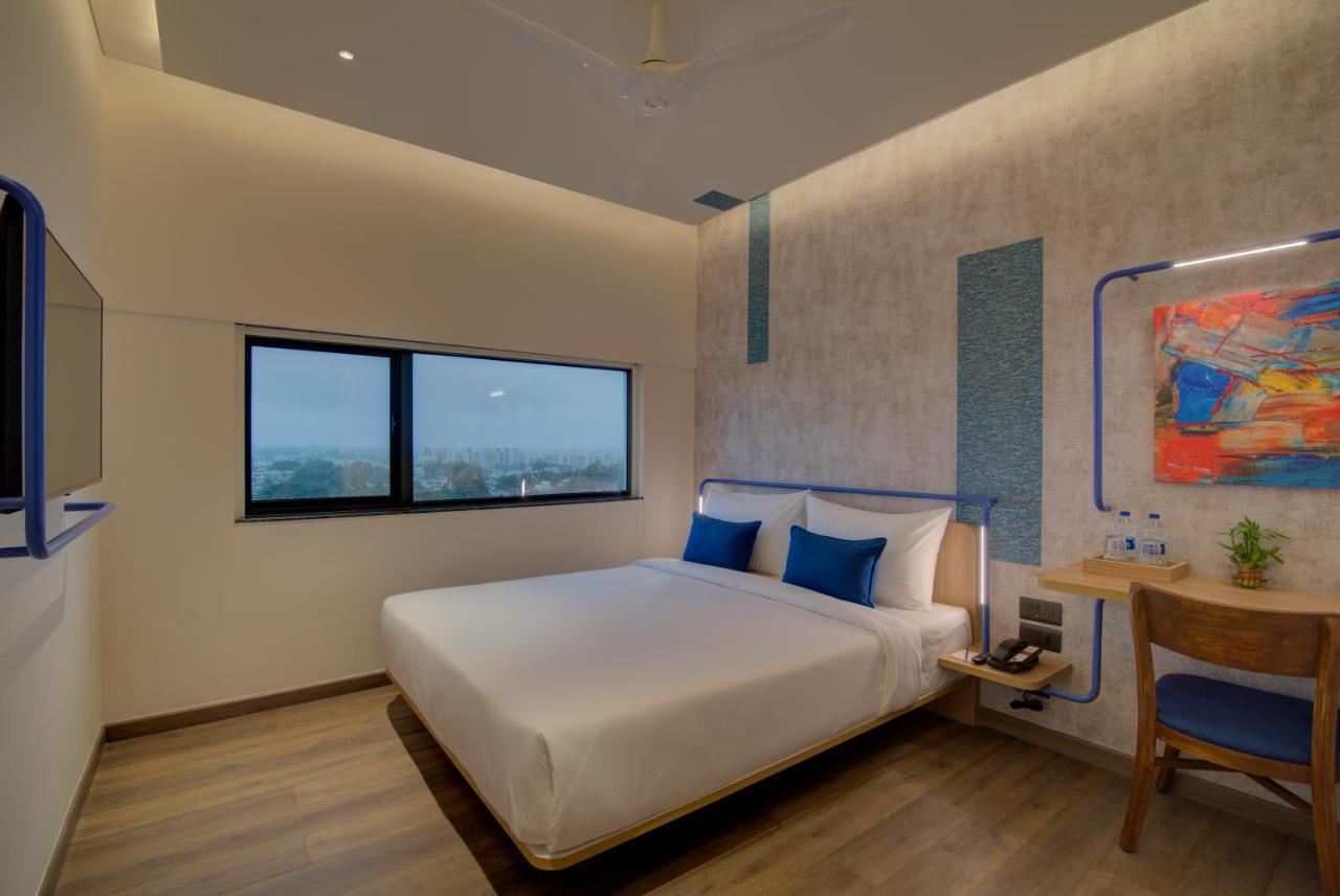 7 Apple Hotel Nashik Dış mekan fotoğraf