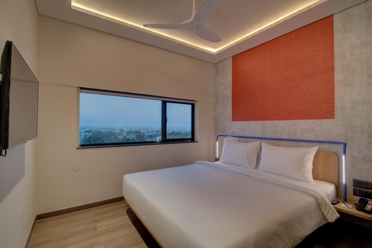7 Apple Hotel Nashik Dış mekan fotoğraf
