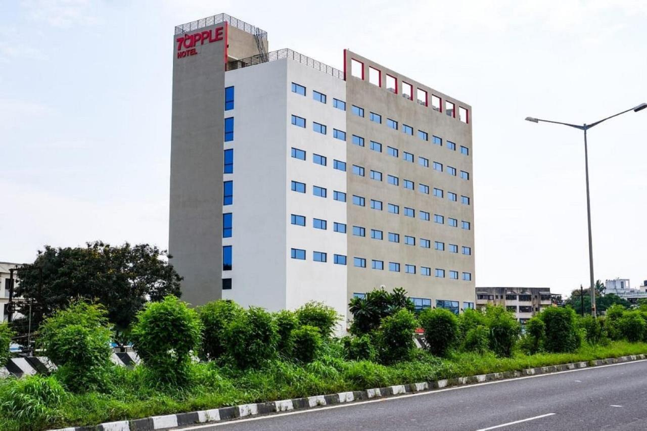 7 Apple Hotel Nashik Dış mekan fotoğraf